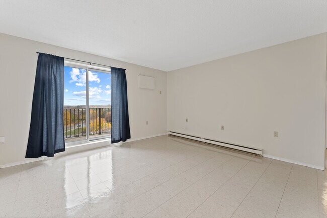 Photo du bâtiment - Chatham Tower Apartments