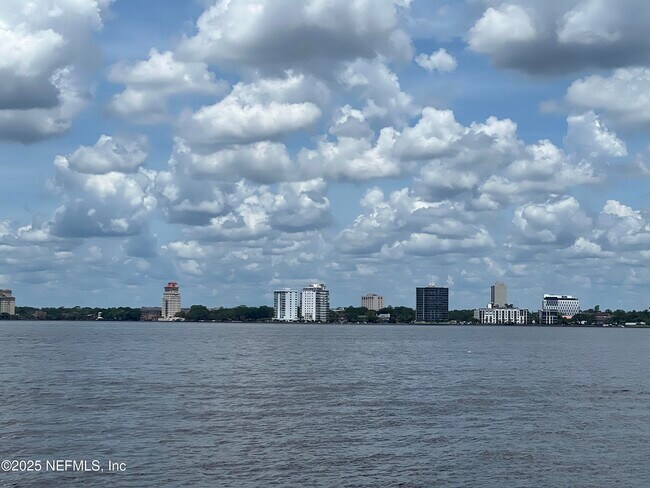 Foto del edificio - 1789 River Rd