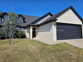 Building Photo - 6618 Leightyn Ln