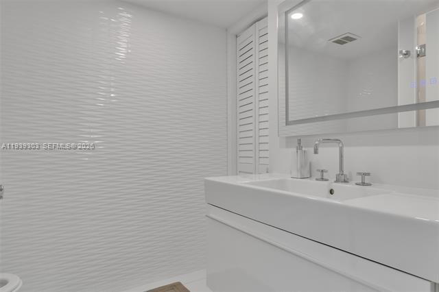 Photo - 5701 Collins Ave Apartment