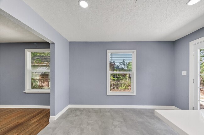 Foto del edificio - 4727 Arvilla Ln
