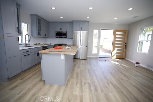 Building Photo - 6446 W 84th Pl