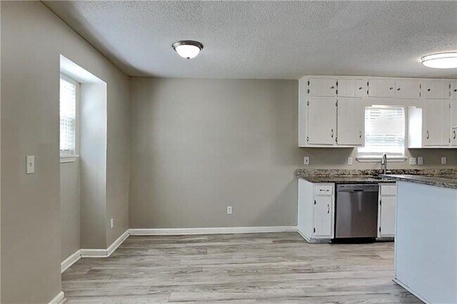 Foto del edificio - 4956 W Ridge Dr