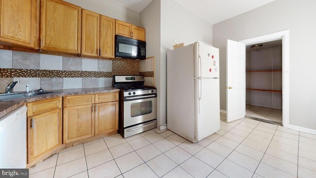 Photo - 1426 S 52nd St Townhome