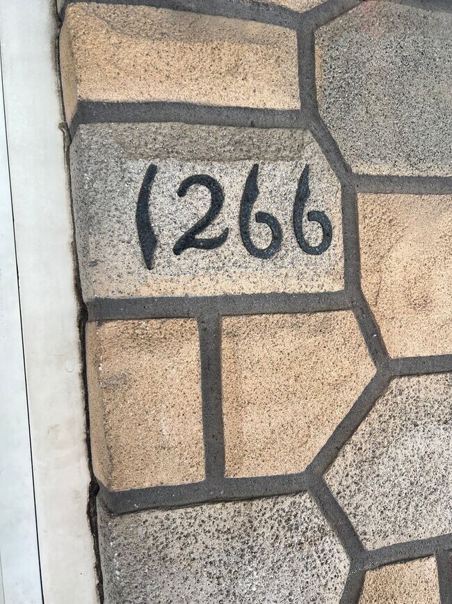 Foto del edificio - 1266 Muhlenberg St