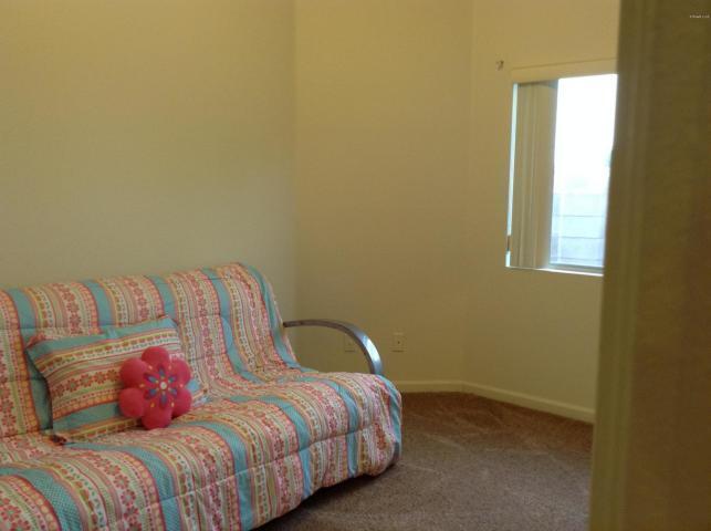 Foto del edificio - 7457 S Kachina Dr