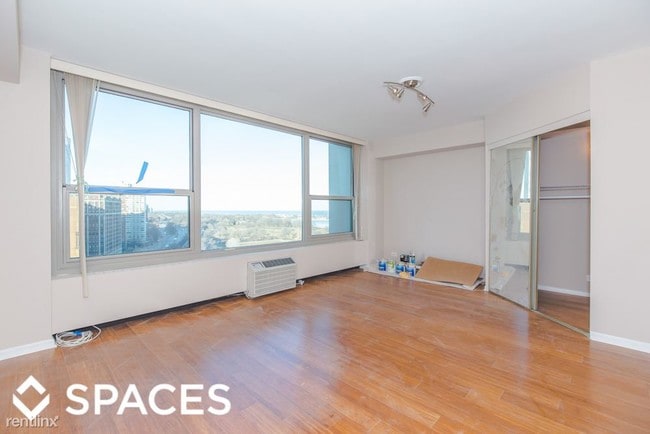 Building Photo - 3600 N Lake Shore Dr