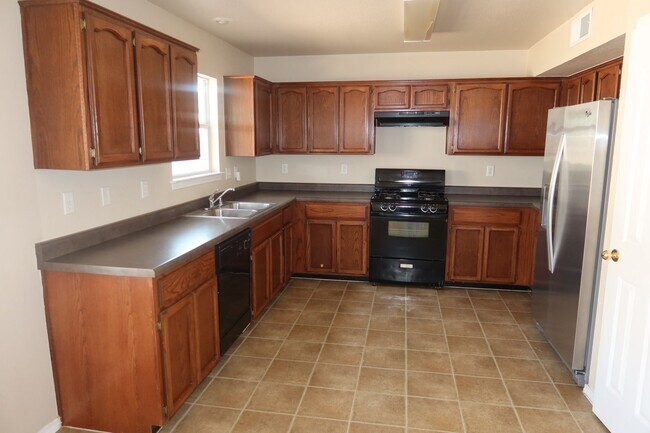Building Photo - 14173 SPANISH POINT
