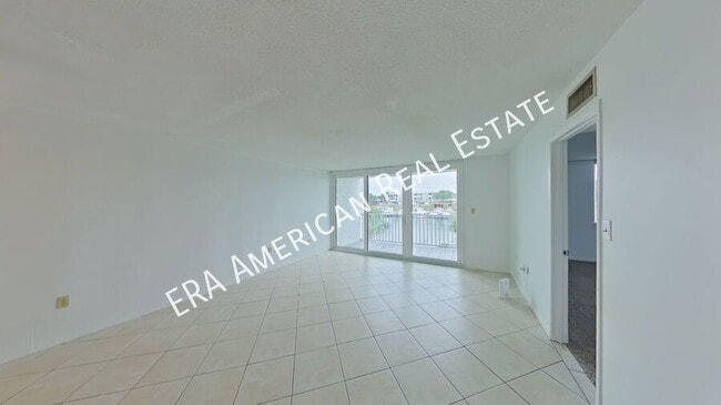 Building Photo - 30 Moreno Point Rd