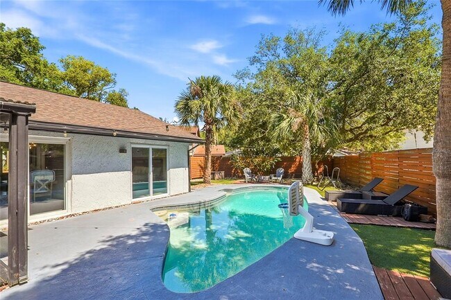 Foto del edificio - 4606 Buckeye Rd
