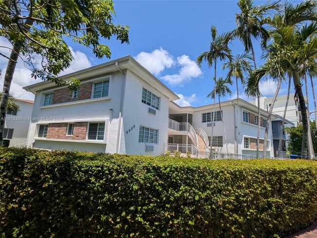 Foto del edificio - 6930 Rue Vendome