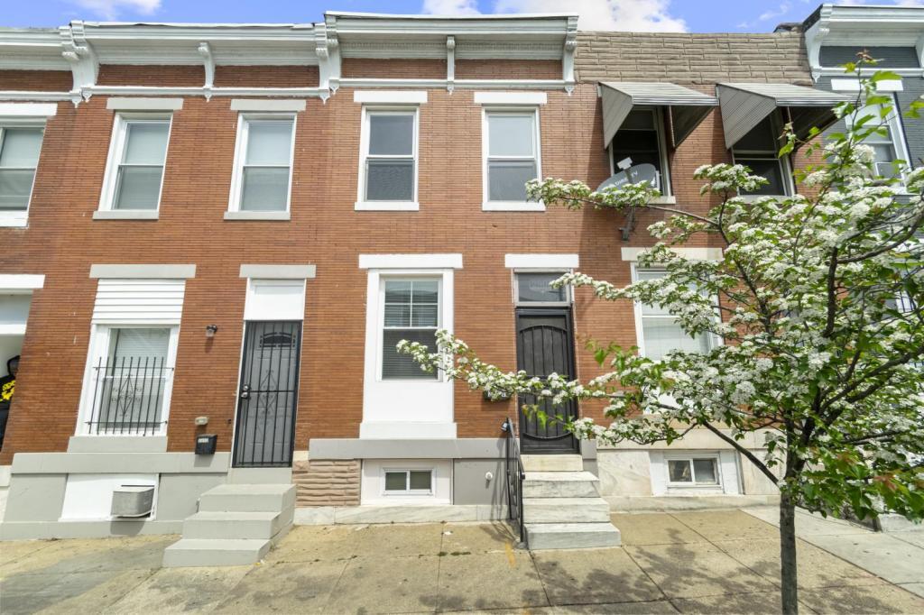 Foto principal - 2906 E Monument St