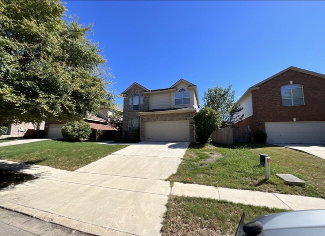 Building Photo - "Charming 3-Bed Oasis with Granite Touches & Cozy Fireplace in Cibolo!"