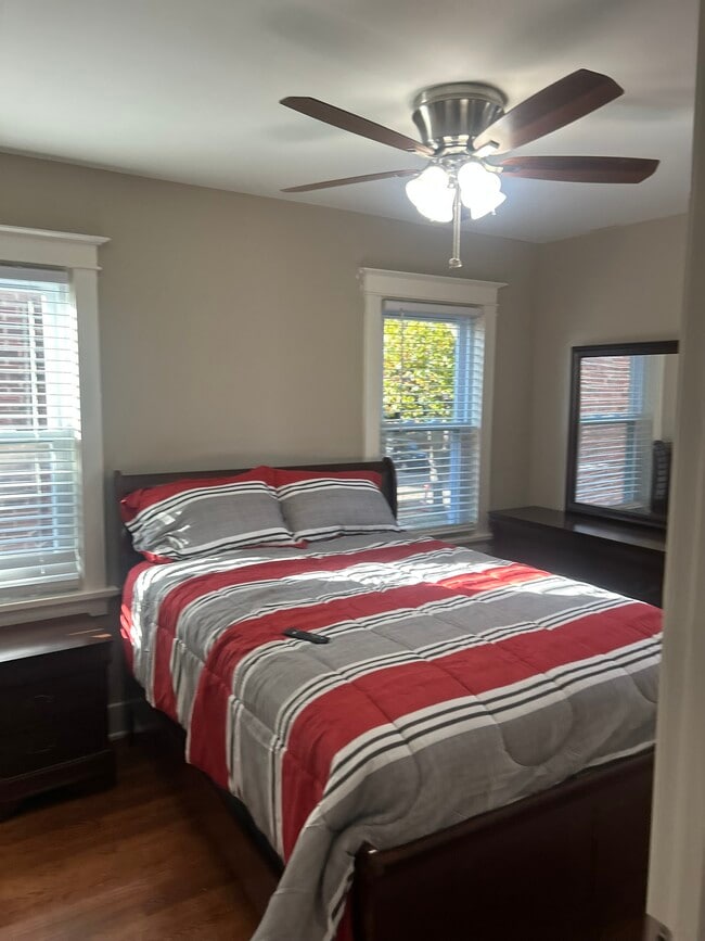 Foto del edificio - 6726 Chamberlain Ave