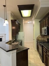 Building Photo - 2865 Westhollow Dr