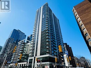Building Photo - 340 Queen St