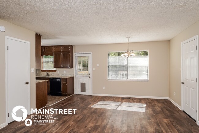 Building Photo - 2015 Palmer Ave