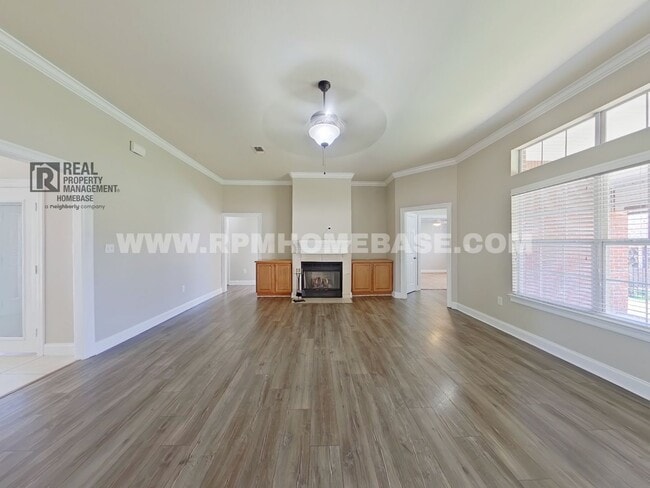 Building Photo - ELEGANT 4/3 + OFFICE IN GATED CHANAN ESTATES | Gas Fireplace + Formal Dining!