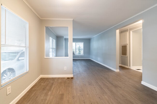 Building Photo - 5461 Columbus Cir