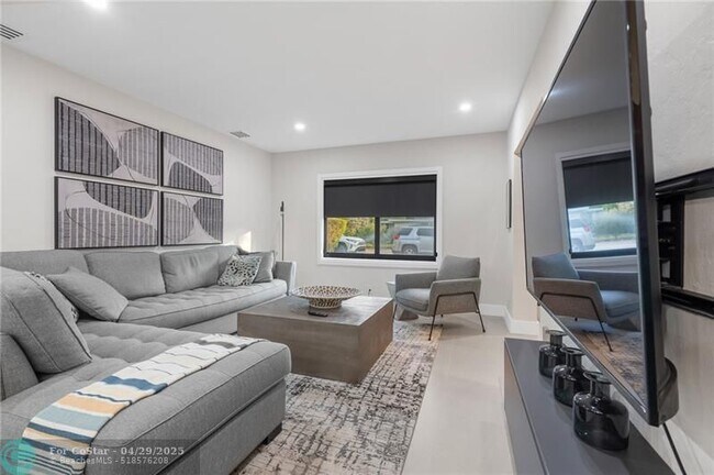 Foto del edificio - 425 NE 25th St