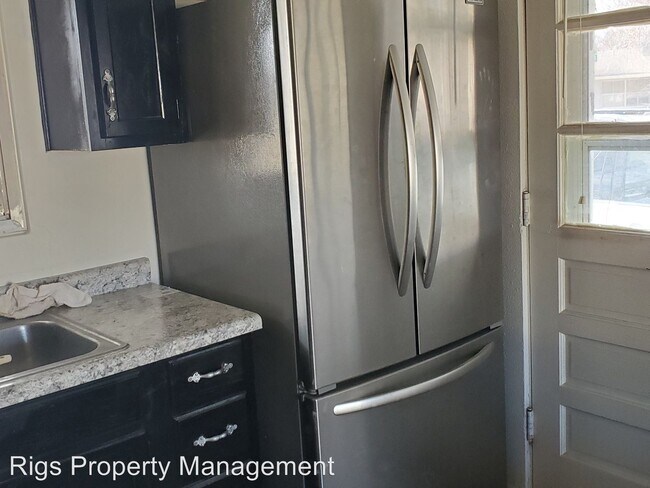 Building Photo - 3 br, 1 bath House - 1620 SW 70th Terr