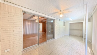 Building Photo - 3727 Woodvalley Dr