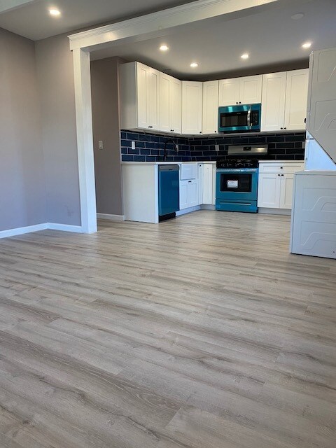 open concept kitchen - 513 1st Ave