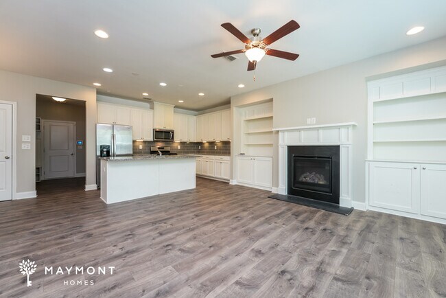 Building Photo - 769 Belrose Dr SE