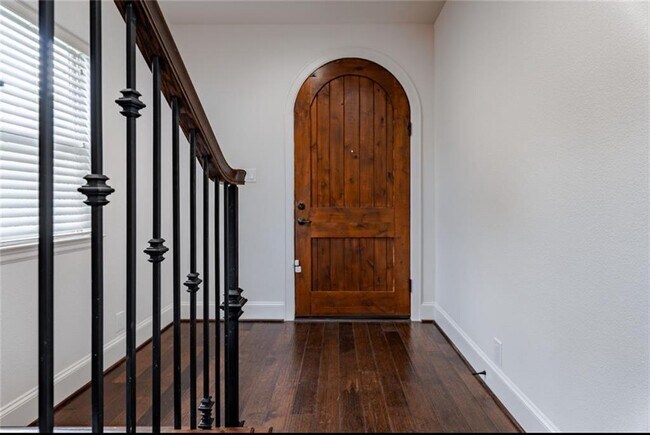 Foto del edificio - 5708 Dolores St