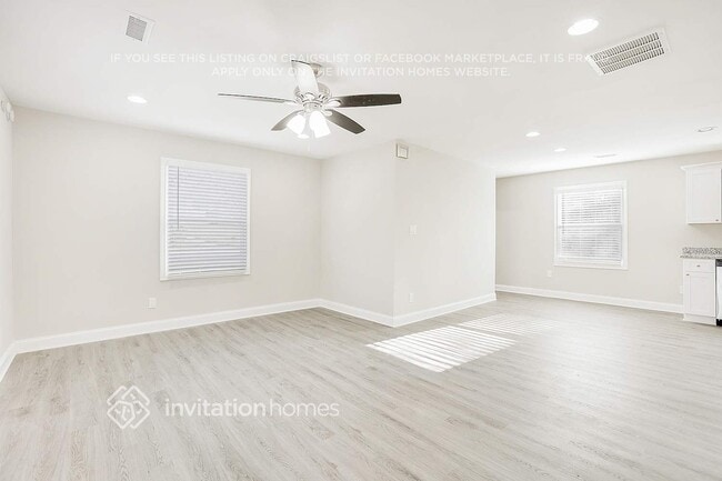 Building Photo - 3815 Clovis Ct NW