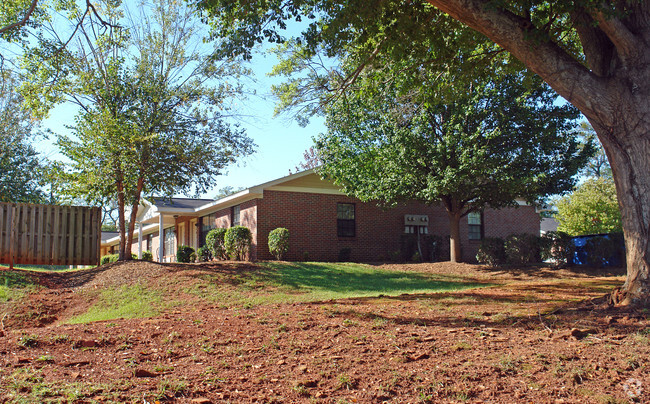 Building Photo - Gateway House