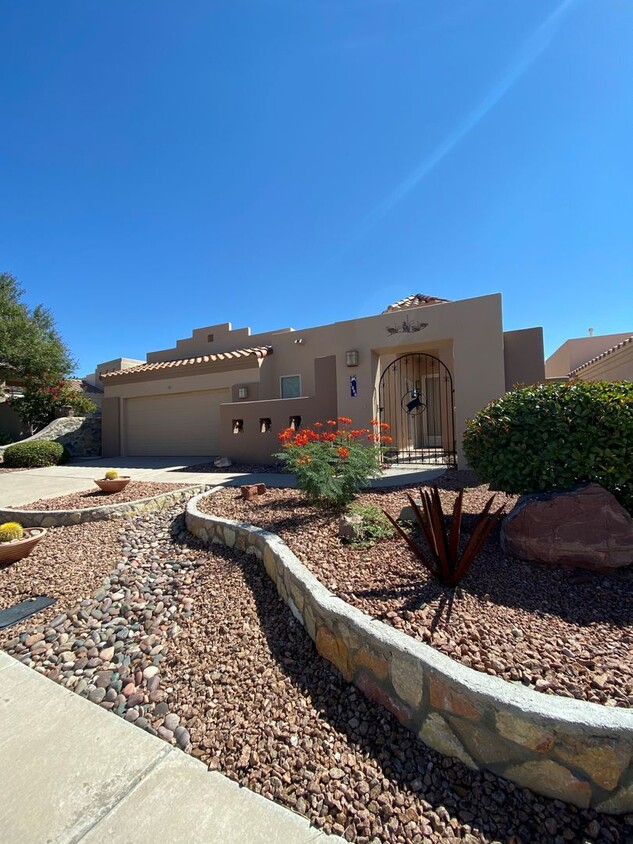 Foto principal - Beautiful home in The Boulders at Sonoma R...