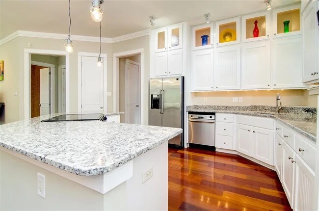 Foto del edificio - 166 Harbor Isle Cir N