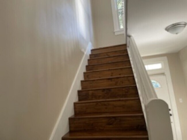 Foto del edificio - For Rent – Historic 3 Bed, 2 Bath Home Jus...