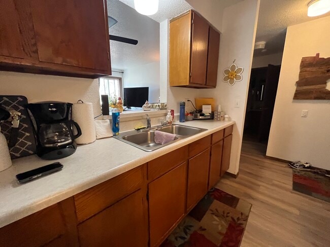 Kitchen - Beardsley Apartments