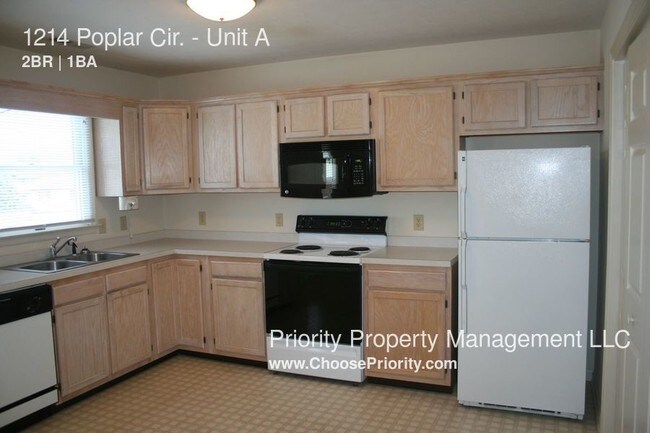 Building Photo - 2 Bedroom, 1 Bathroom with Garage