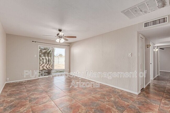 Building Photo - 13849 N 48th Ave
