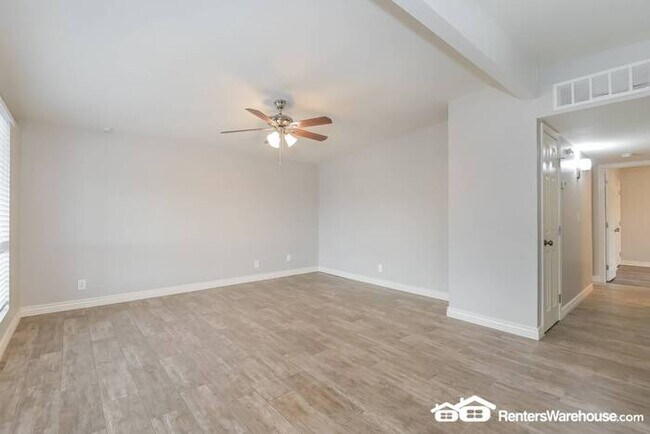 Foto del edificio - For Rent 3 Bedroom 2 Bath Home Newly Remod...