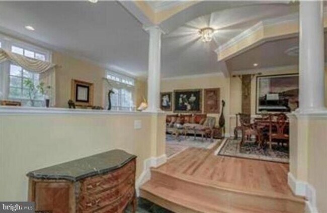 Building Photo - 2323 Sawtooth Oak Ct