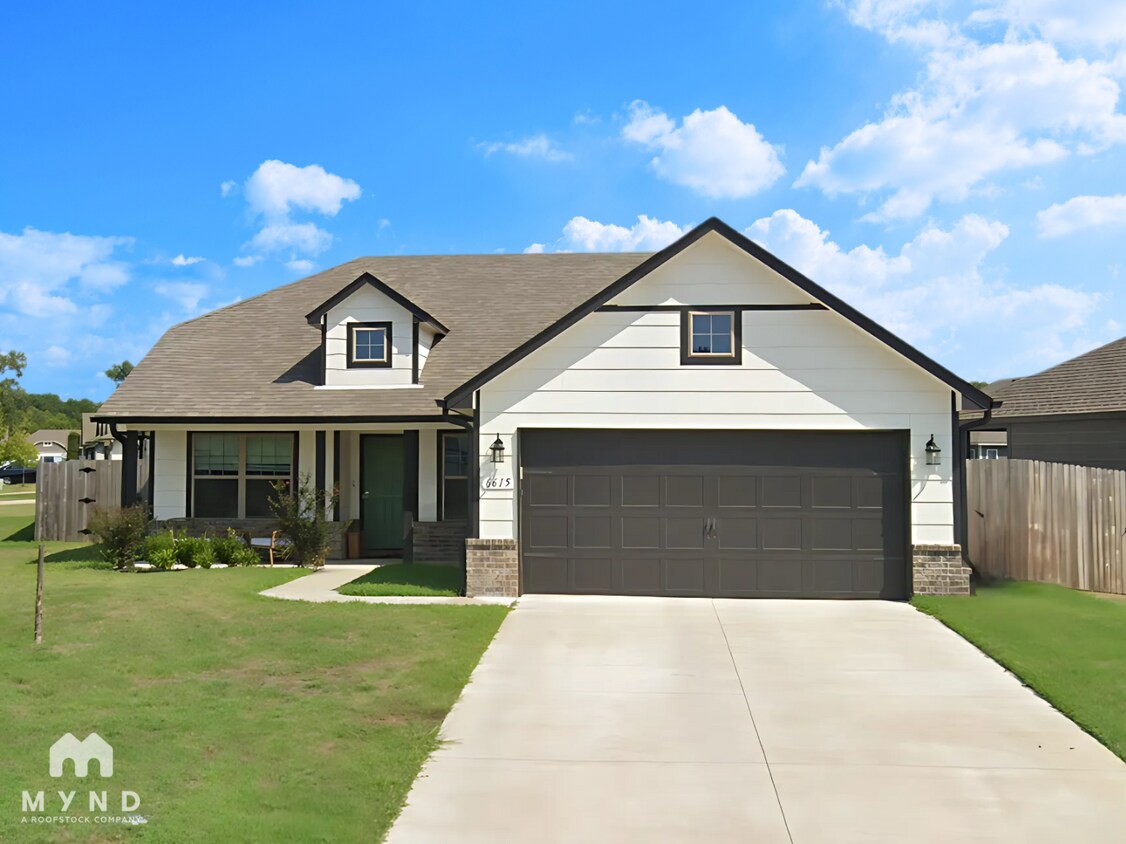 Foto principal - 6615 S 18th Pl