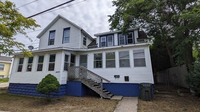 Building Photo - 1464 Beach St