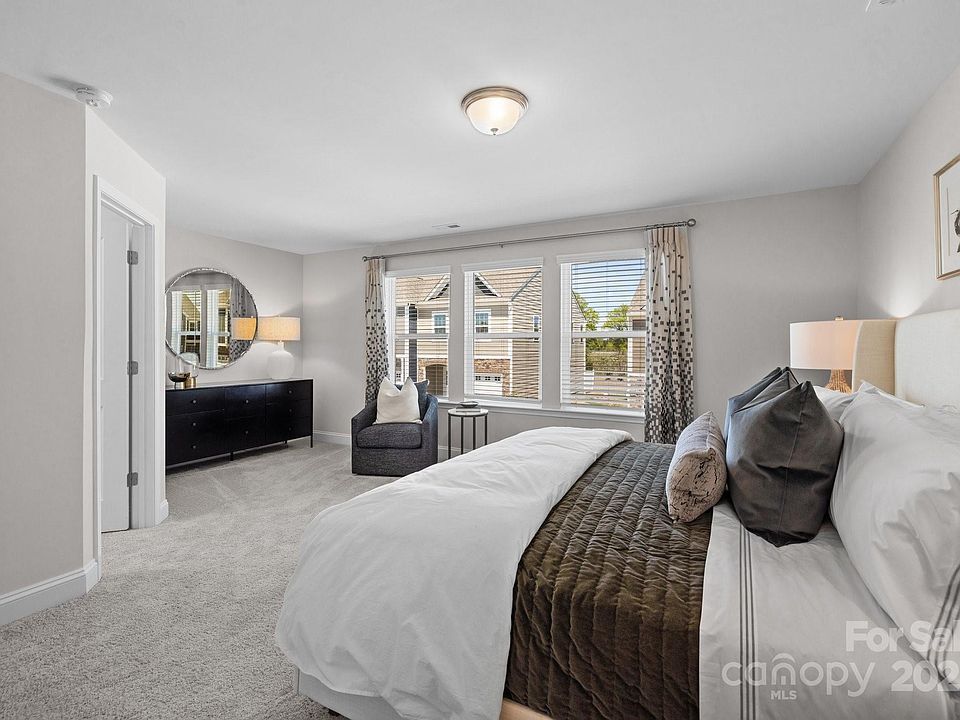 Foto principal - 4131 Walking Ridge Rd