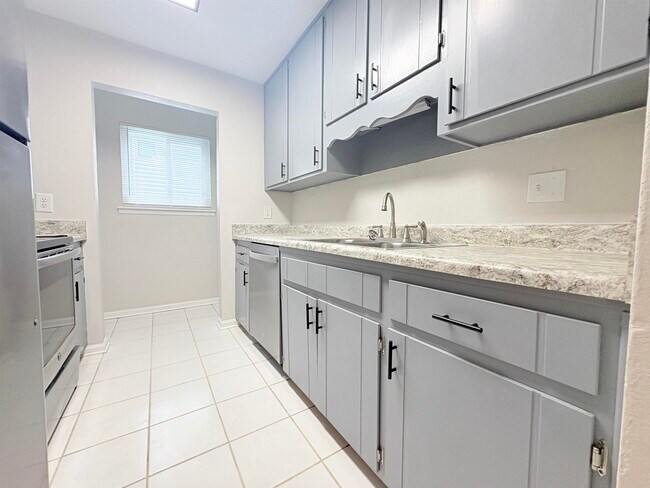 Foto del edificio - 1595 Willow Bend Way