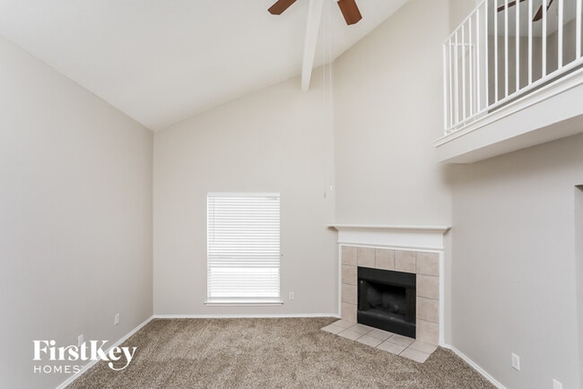 Building Photo - 1816 Lost Crossing Trail