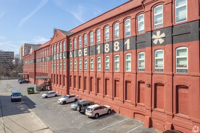 Foto del edificio - Adelaide Mills Apartments