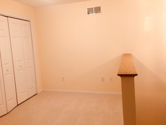 Building Photo - 47 Edward Dr
