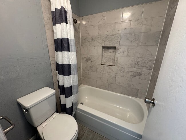 Foto del edificio - Clean & Comfortable 2 Bed / 2 Bath Condo – Central Reno – $1,450/mo