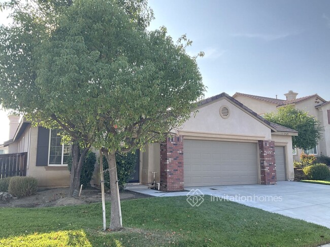 Building Photo - 27623 Mangrove St