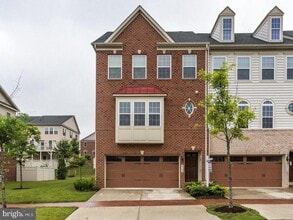 Building Photo - 2108 Congresbury Pl