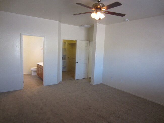 Building Photo - Available July 1st Handsome 3 Bedroom & 2 ...